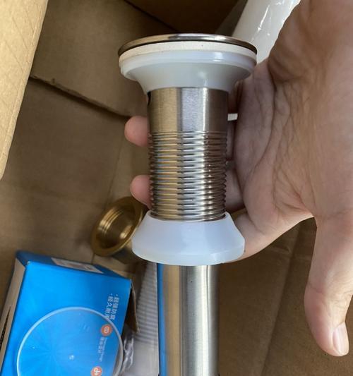 洗菜盆下水道溢水的处理方法（快速有效解决洗菜盆下水道溢水问题）