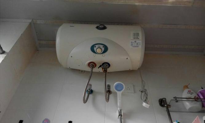 万和热水器E4故障排查指南（解决热水器E4故障的有效方法）