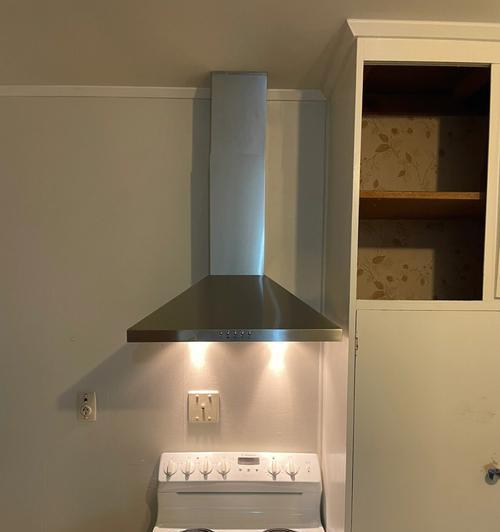 如何解决油烟机风扇响声问题（油烟机风扇噪音大影响使用体验）
