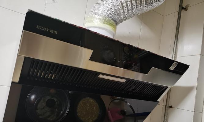 挂式老式抽油烟机清洗技巧（轻松掌握清洗挂式老式抽油烟机的方法）