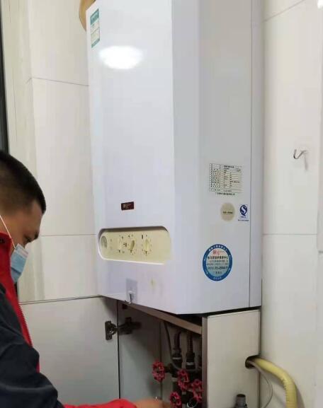 华帝壁挂炉E04错误解决流程（解决华帝壁挂炉显示E04错误的有效方法）