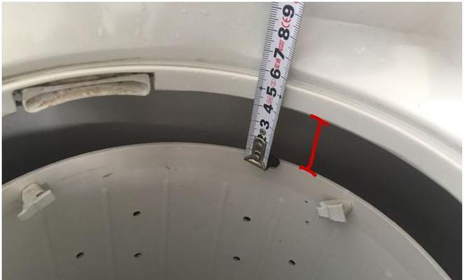 洗衣机脱水时撞桶的维修方法（解决洗衣机脱水时撞桶问题的实用技巧）