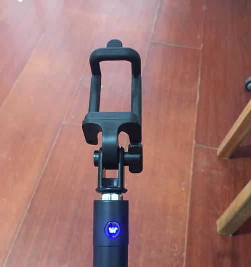 自行拍摄设备怎么用手机拍照？如何使用手机进行自拍摄影？
