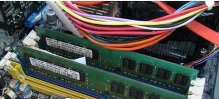 电脑重插内存条会有什么影响？操作不当会损坏电脑吗？