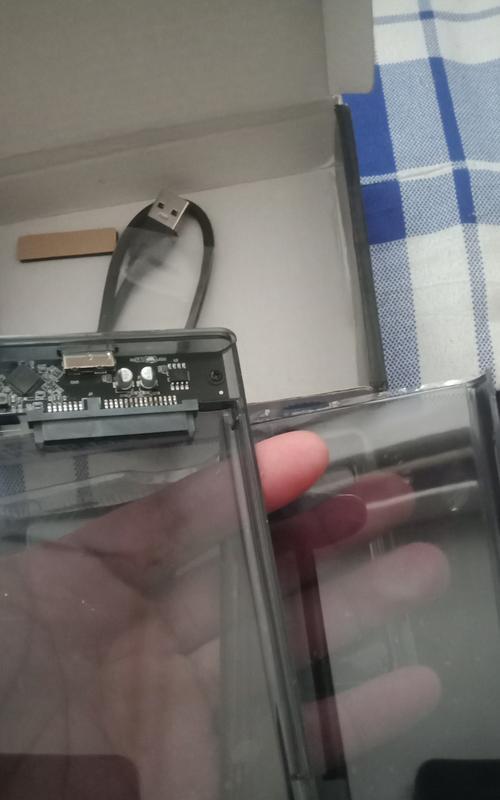 新固态硬盘改装成移动硬盘的方法是什么？需要哪些工具？