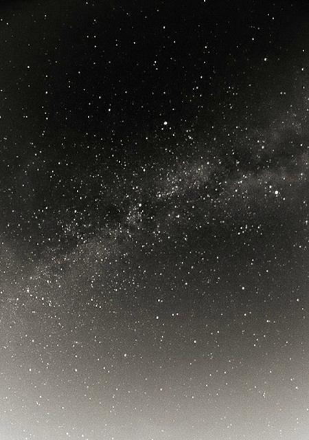天空手机壳黑色污渍清洗方法：如何去除？