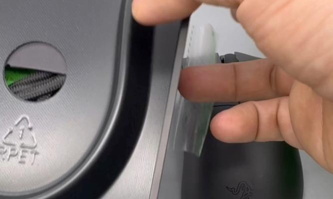 雷蛇炼狱鼠标拆解清洗方法是什么？拆解清洗时需要注意什么？