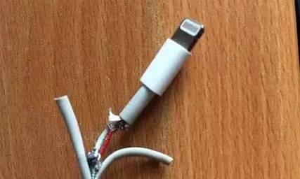 小天才数据线破皮怎么处理？数据线破损的解决方法是什么？